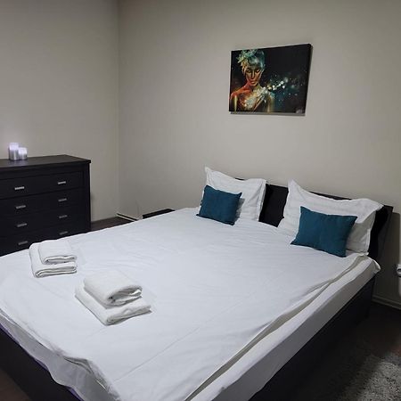 Downtown Recharge Spot Apartment Брашов Екстериор снимка